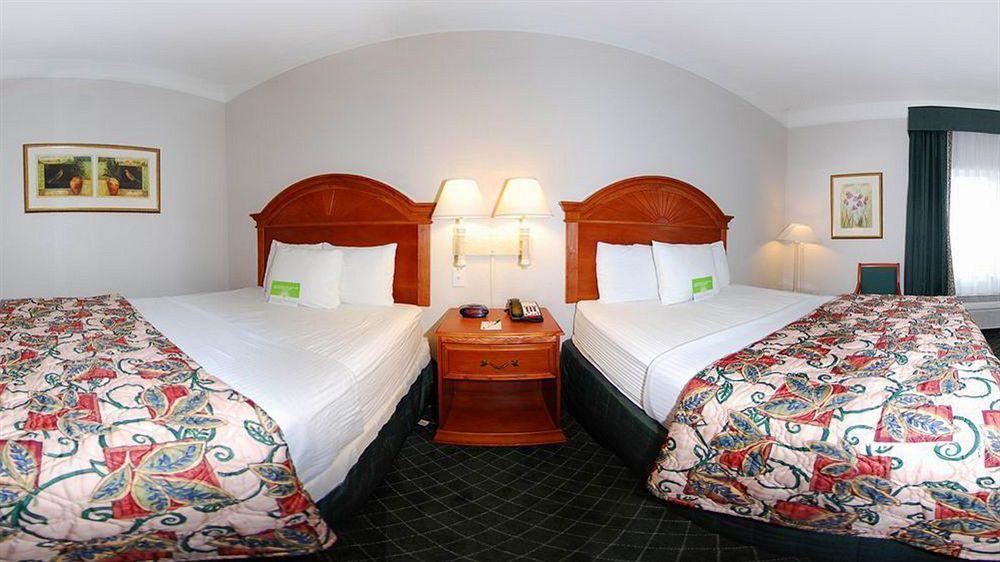La Quinta By Wyndham San Antonio North Stone Oak Hotel Buitenkant foto