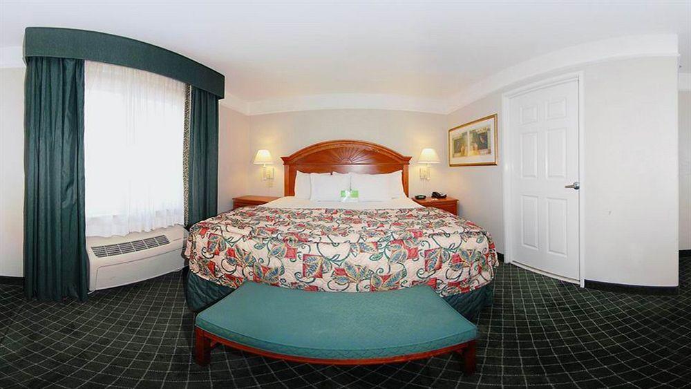 La Quinta By Wyndham San Antonio North Stone Oak Hotel Buitenkant foto